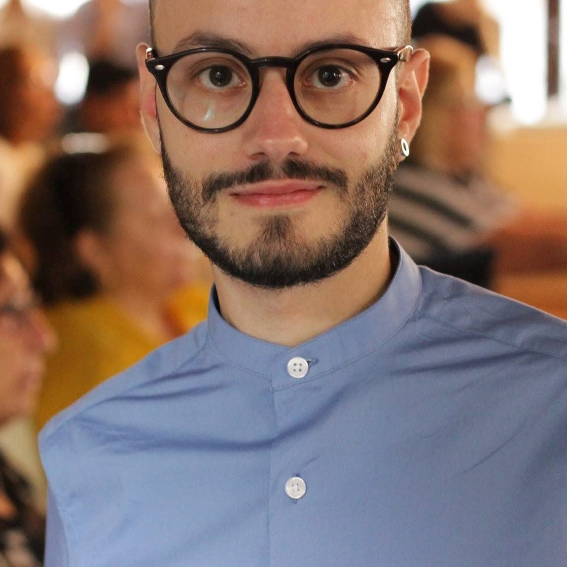 Carmelo Lombardo, graphic designer
